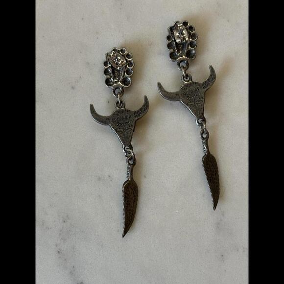 FALL CLEARANCE Vintage 80's Pewter Bull Head Dangle Earrings with Turquoise - Picture 4 of 5